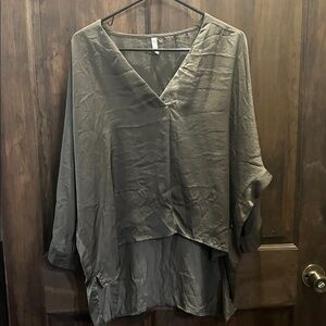 Glam high-low draped top